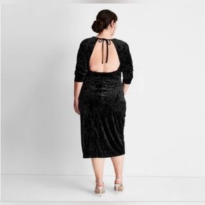 Medium Women's Future Collective Black Open Back Ruched Dress